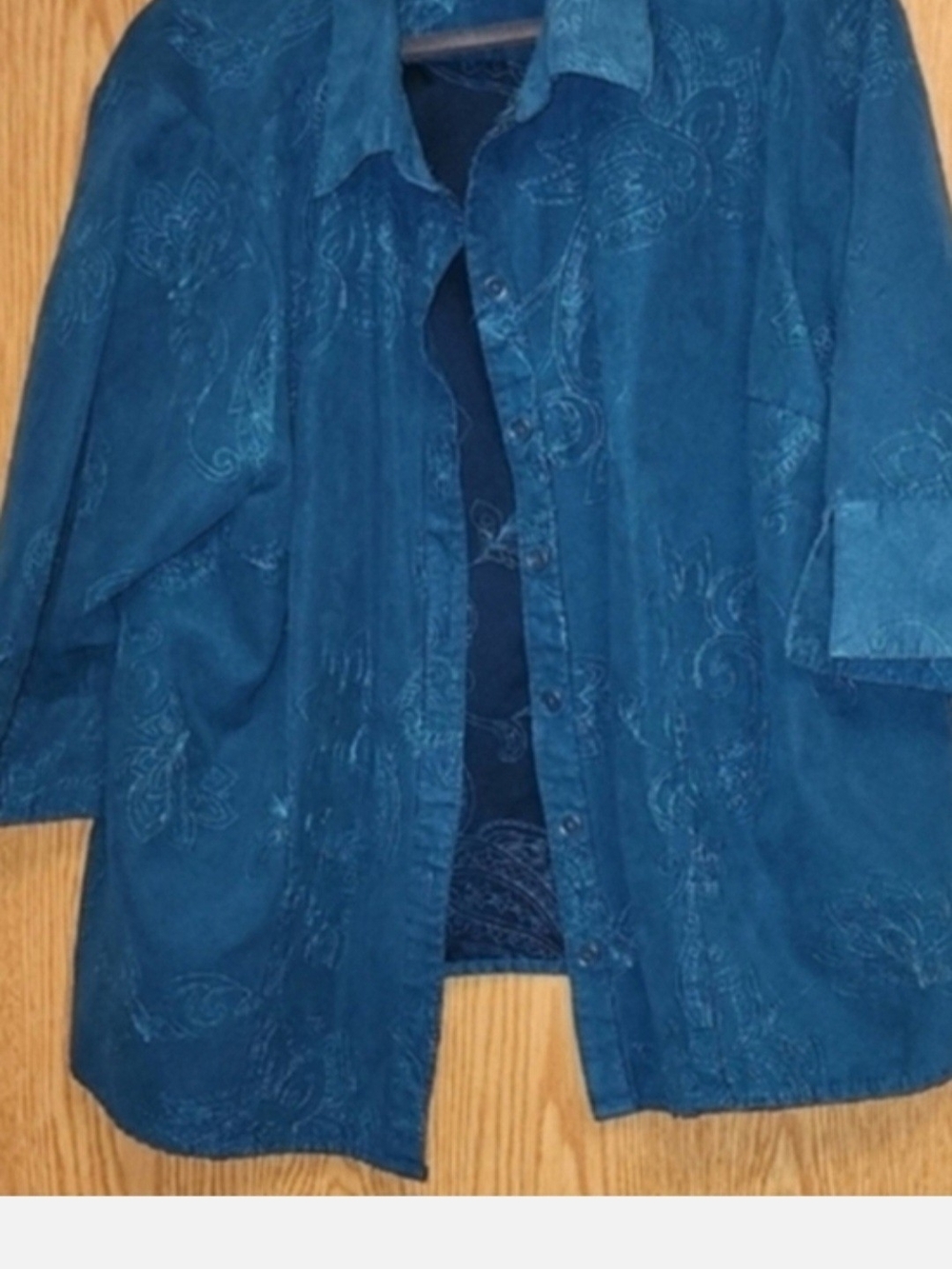 Women’s Paisley Embroidered Shirt